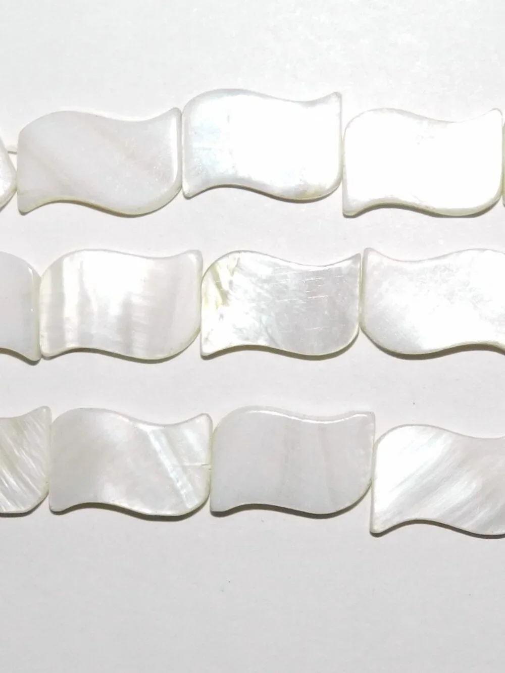 Natural White 20mm Flat Rectangle Wave Mother of Pearl Shell Bead 15